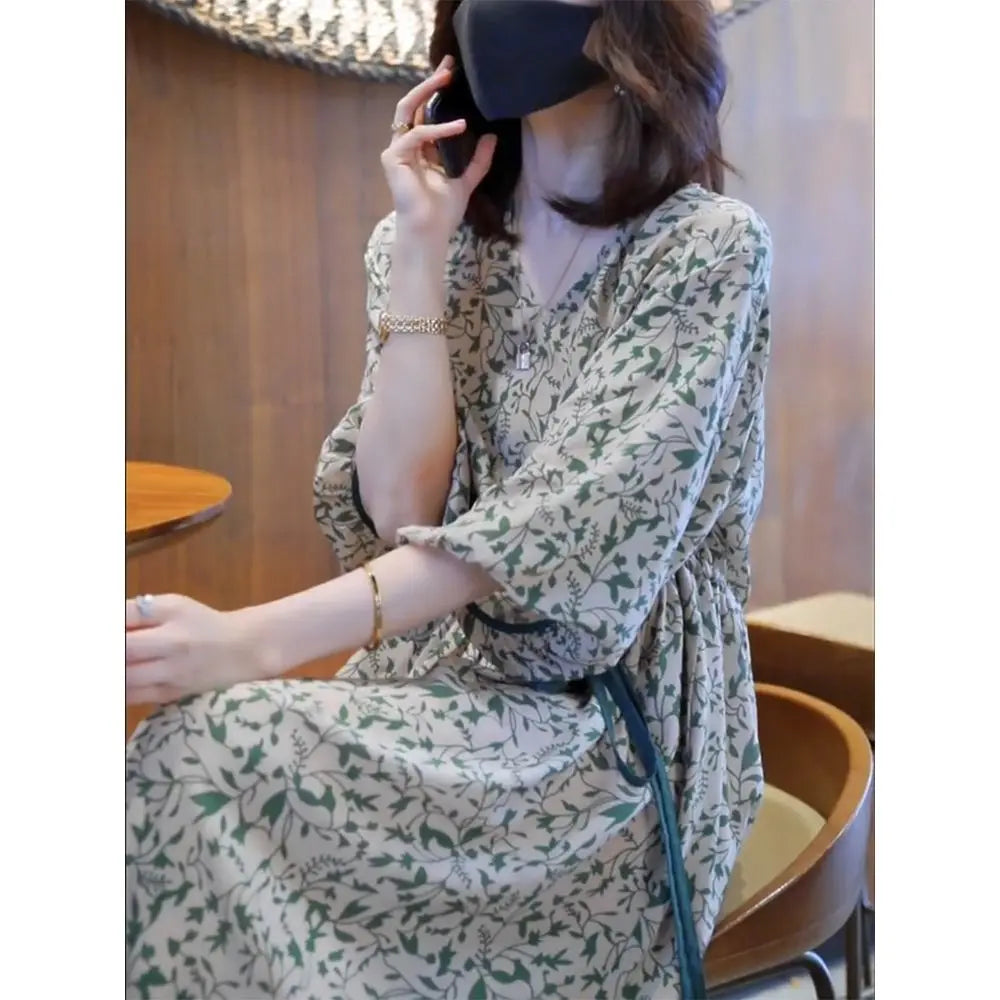 Floral Dress for Women Spring New Style 7-quarter Sleeves Chic Loose Slim Print Skirt Mid-length